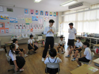 ８